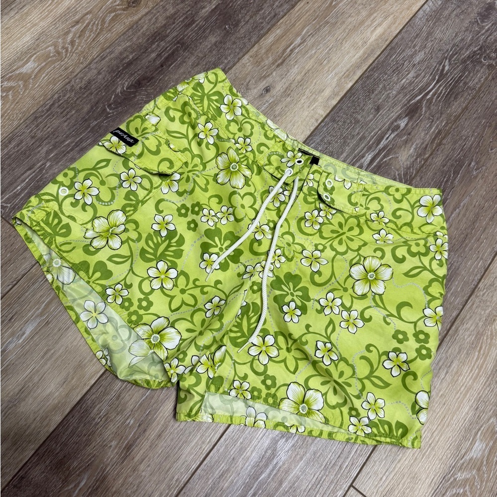 Prana Green Floral Women's Shorts